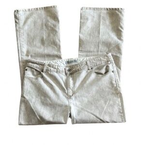 Chicos platinum denim acid ultimate fit flare leg acid/stonewashed jeans